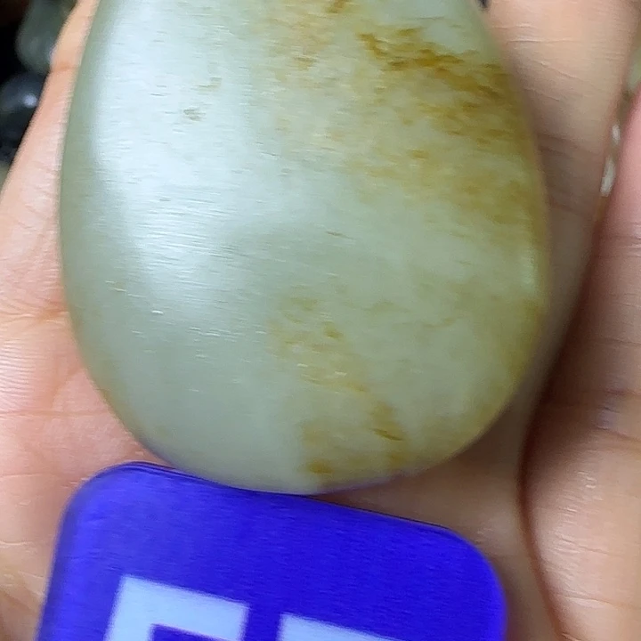 未镶嵌和田玉（糖玉）挂件