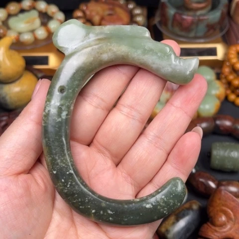 岫岩河磨玉（透闪石质玉）1未镶嵌