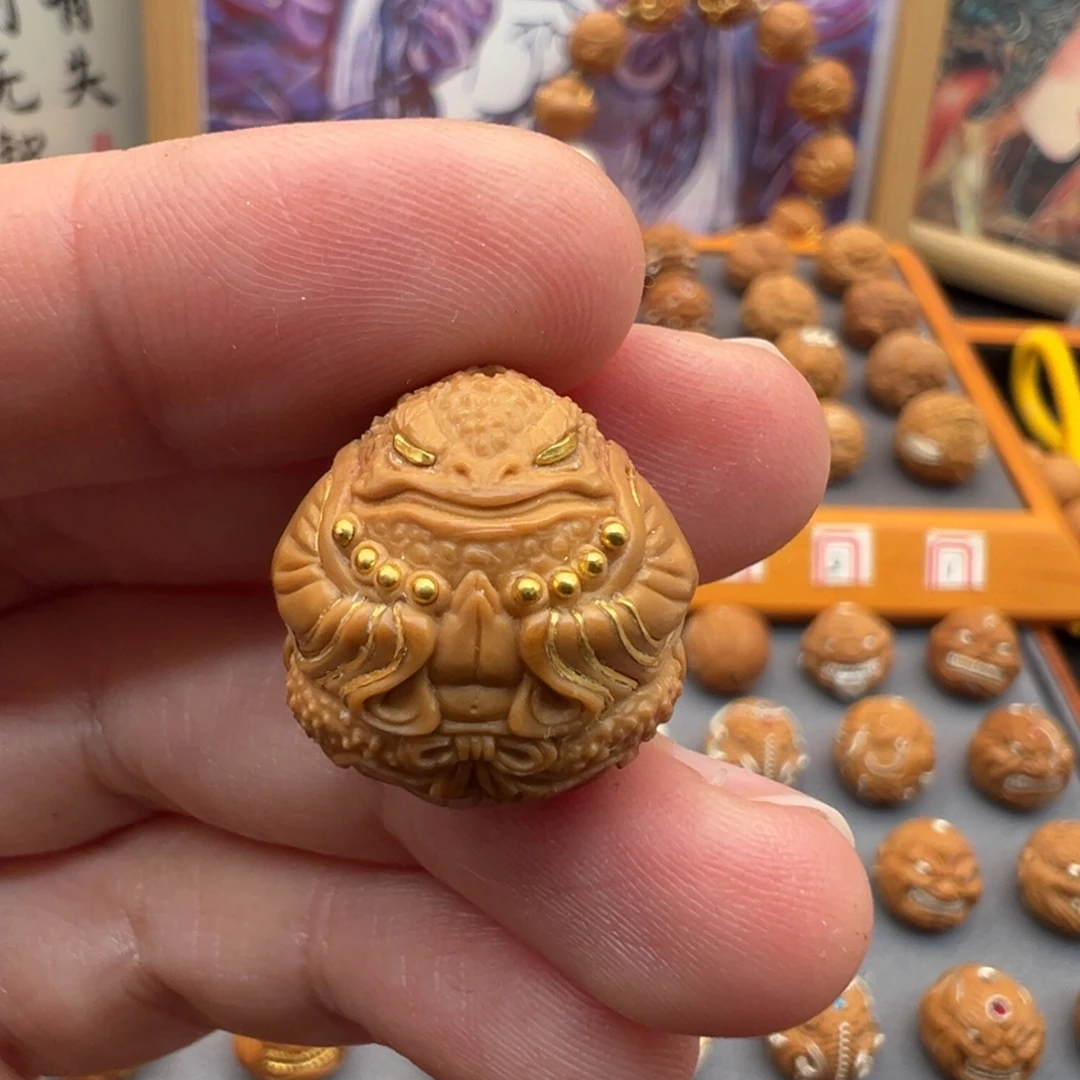 吊坠猴头核桃金蟾