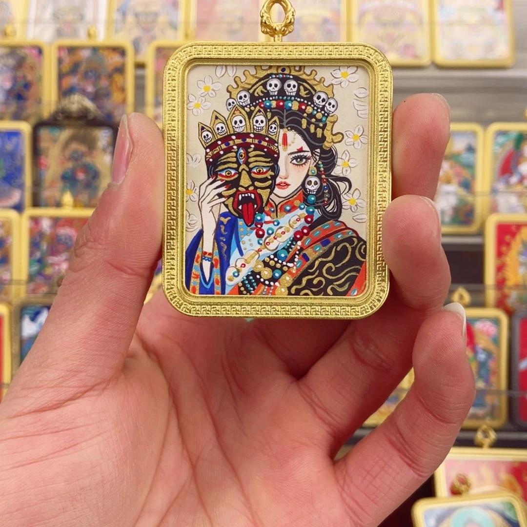 吊坠一***子纯手绘唐卡双面前世今生