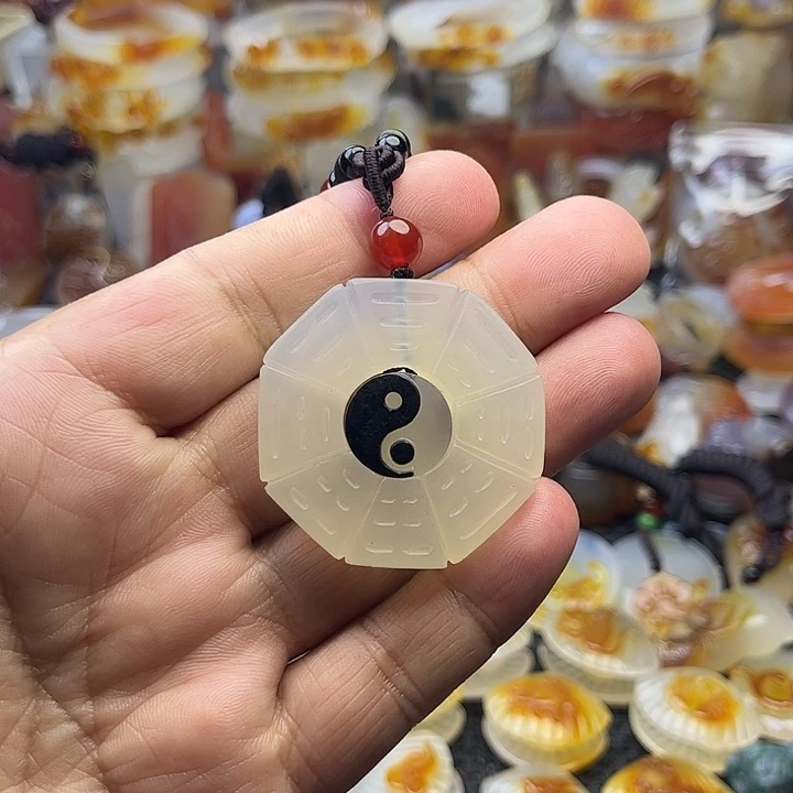 琴***7玛瑙/玉髓颈饰未镶嵌