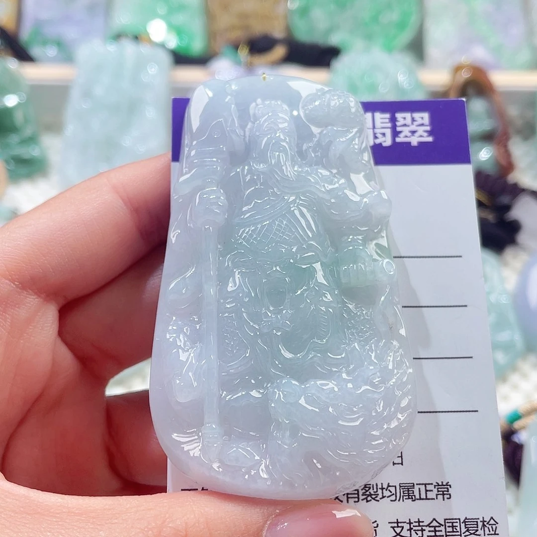 颈饰未镶嵌翡翠关公