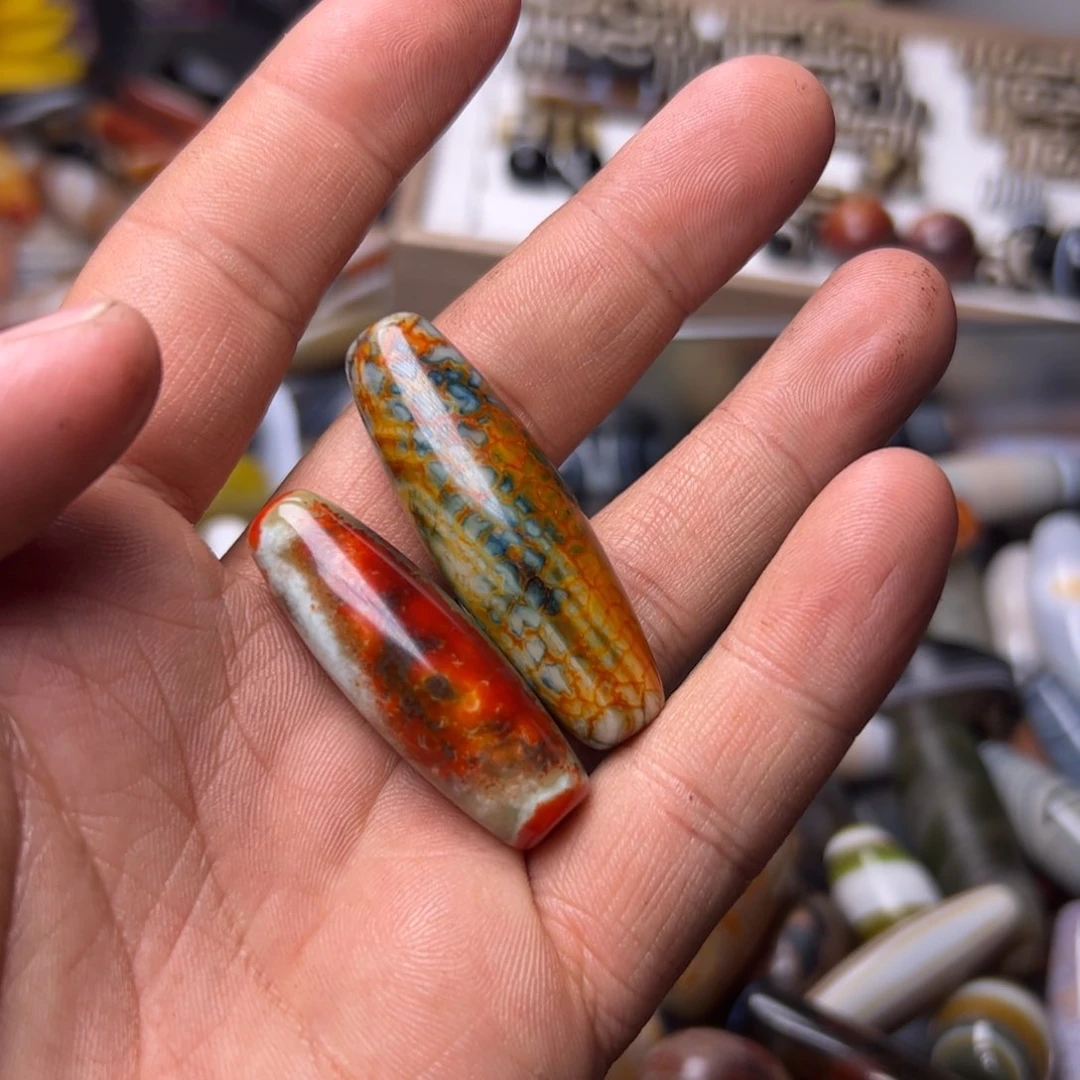 玛瑙/玉髓颈饰合金悟**语