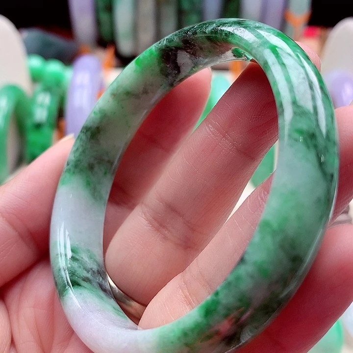 翡翠未镶嵌手镯翡翠