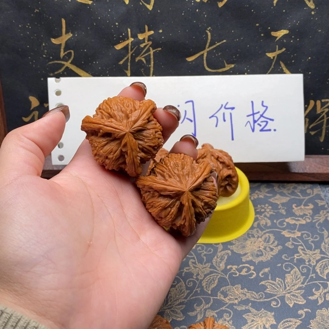 吊坠文玩核桃8****7白狮子