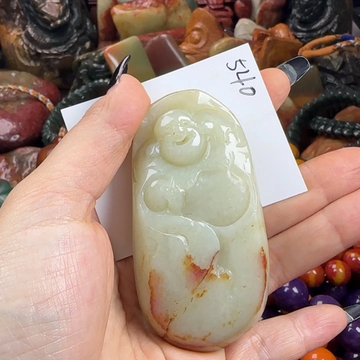 透闪石质玉未镶嵌珠宝奇石