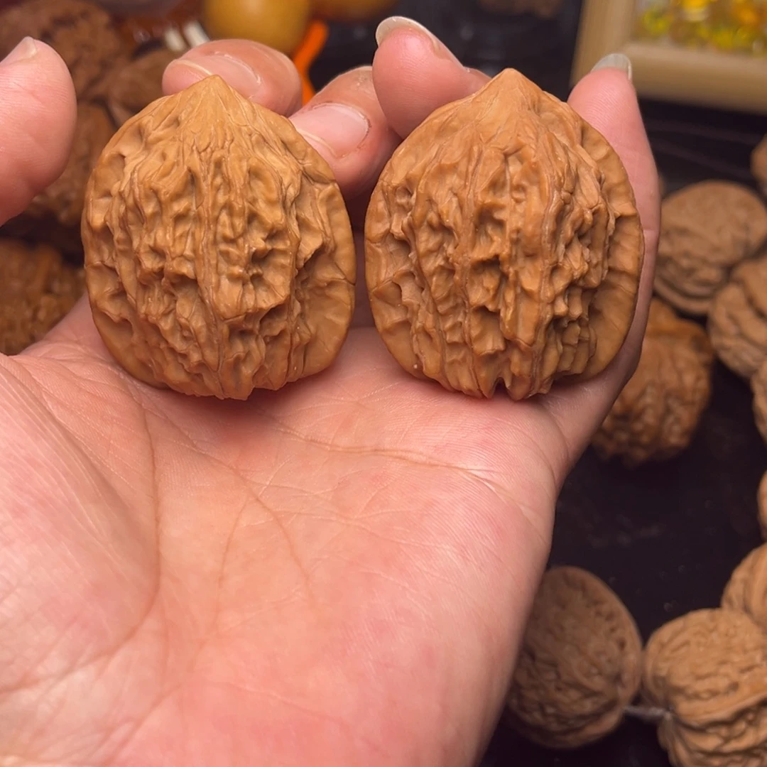 把件文玩核桃41一日红