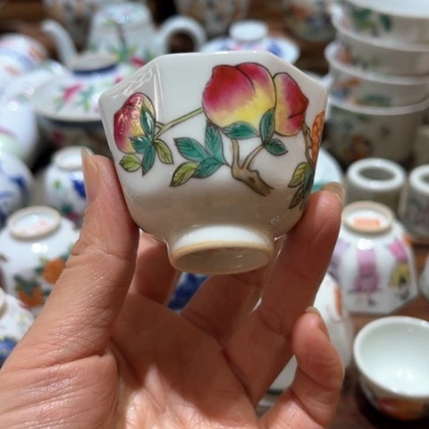 手绘茶杯盖碗壶承陶瓷