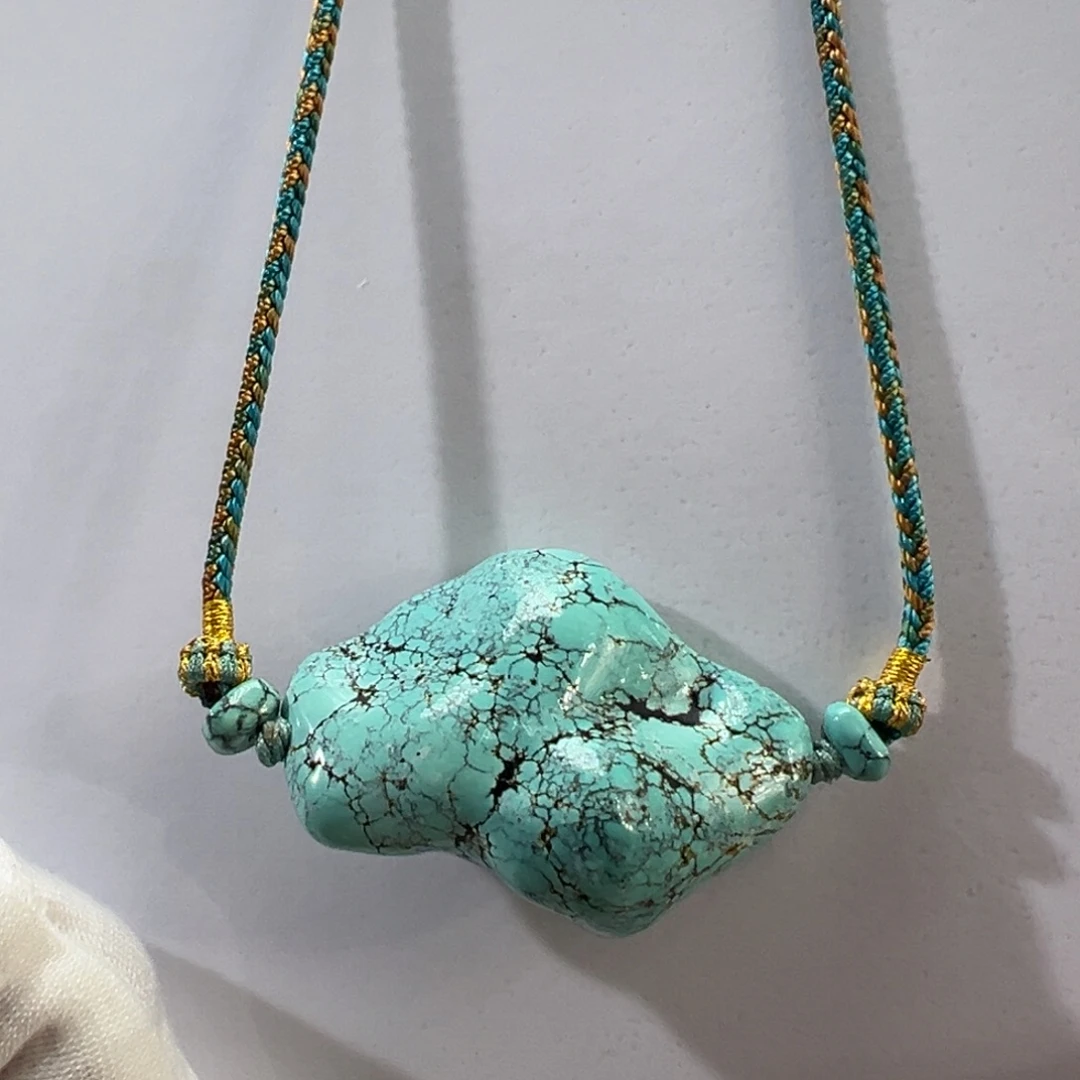 绿松石未镶嵌挂件