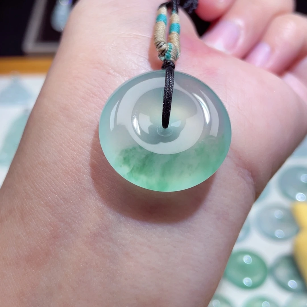 颈饰未镶嵌翡翠扣子