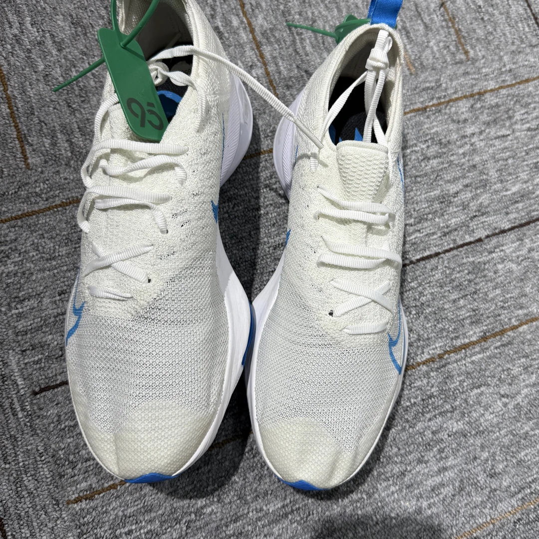 42 码/跑鞋/无盒/准新