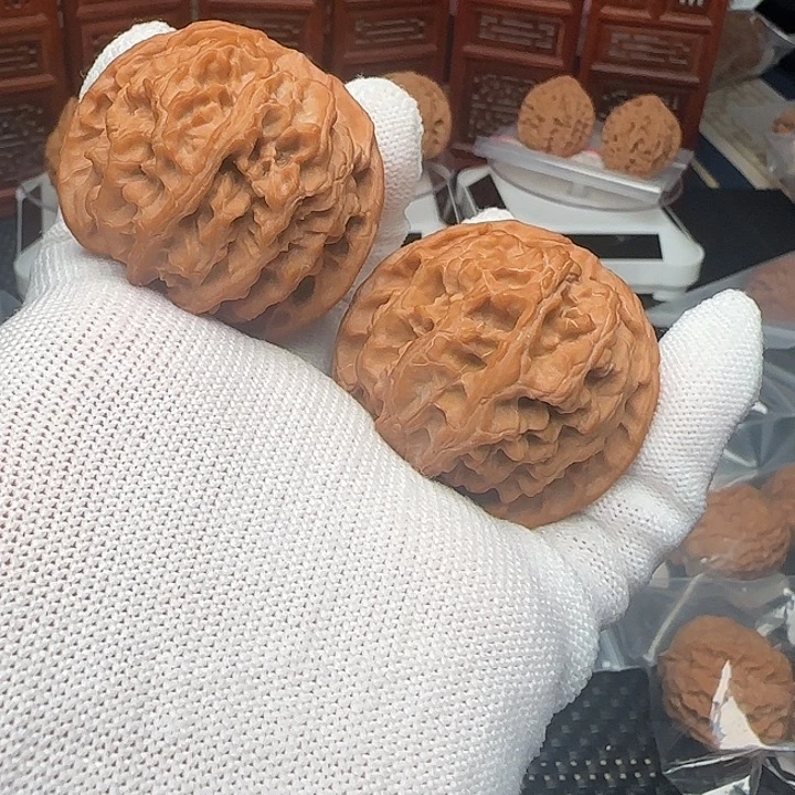 文玩核桃吊坠全品苹果园45尺头货