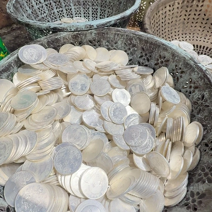 铜10个不同的军阀。随机发