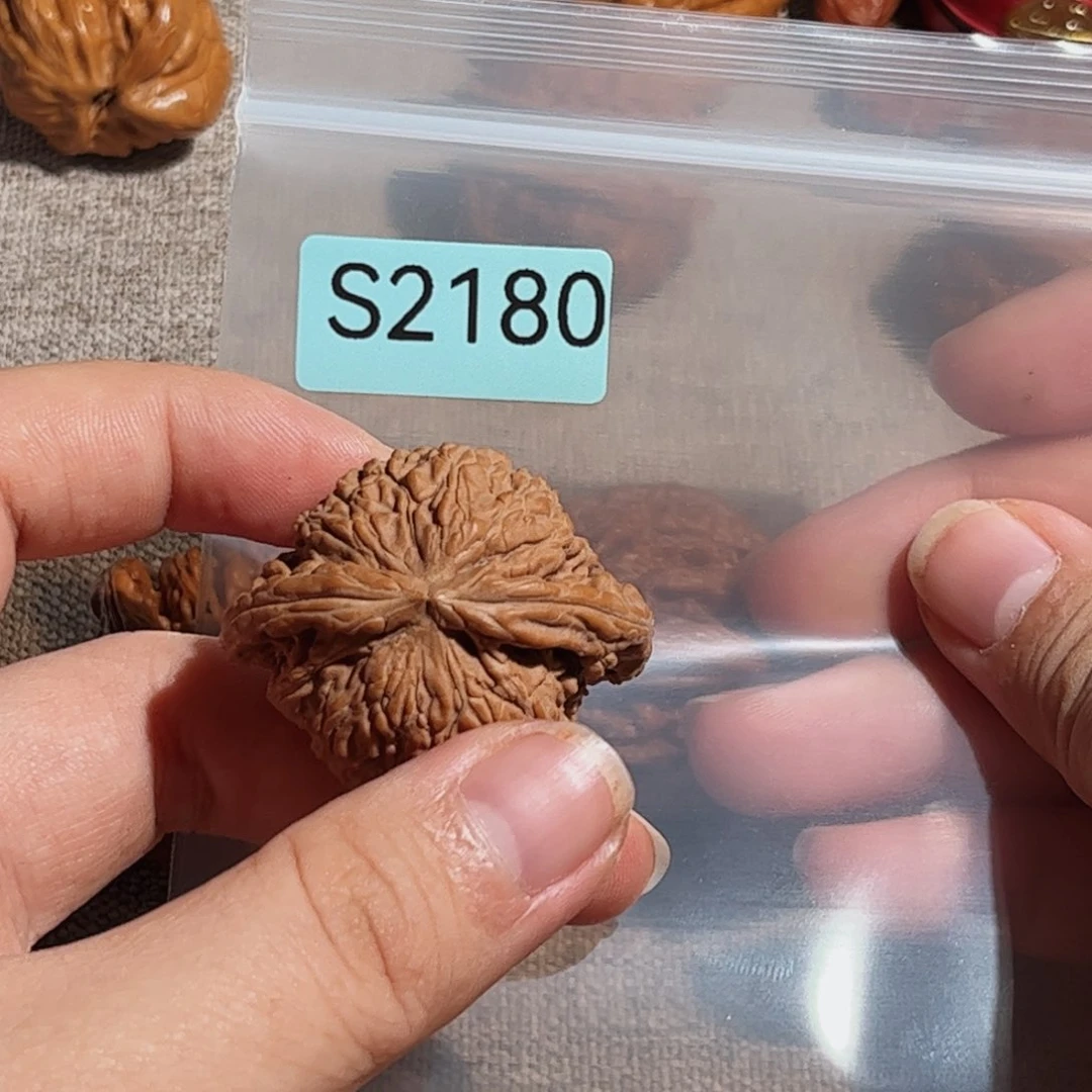 桃核把件闷白油平衡一下你