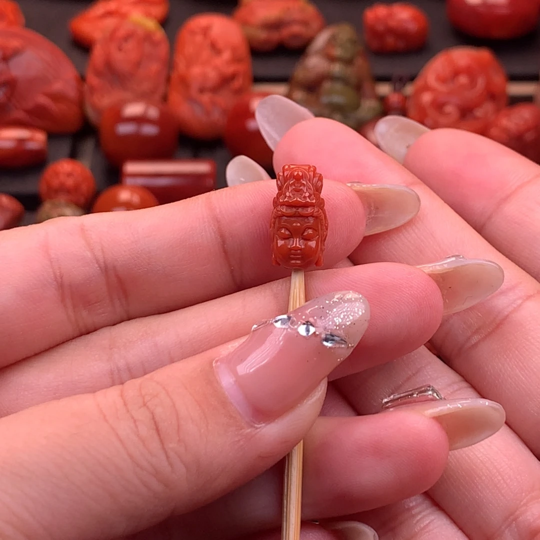 南红玛瑙未镶嵌原矿精工观音头8.5mm
