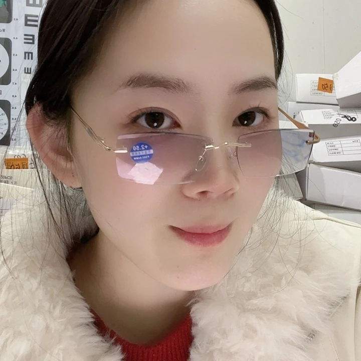 无框的老花镜男女带颜色250