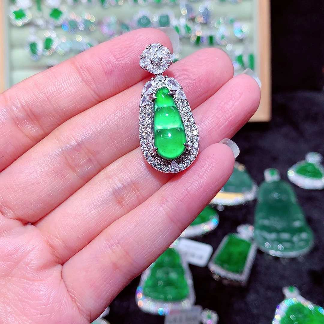 【闪购商品】翡翠吊坠(不含链)未镶嵌