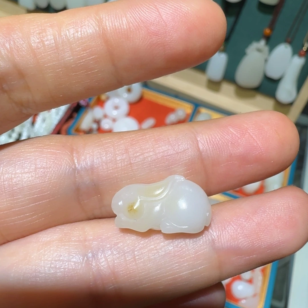 和田玉颈饰未镶嵌跑***菜