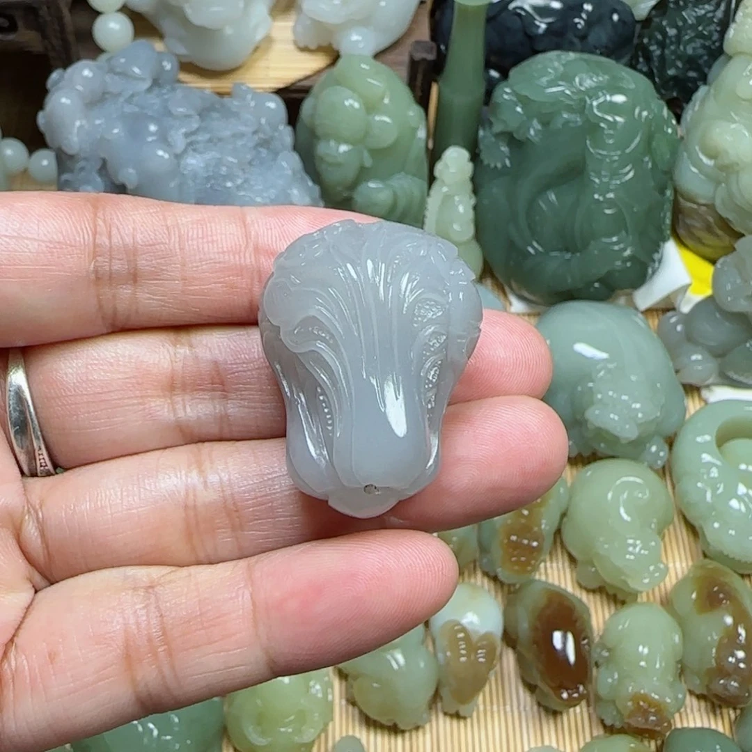 颈饰未镶嵌和田玉