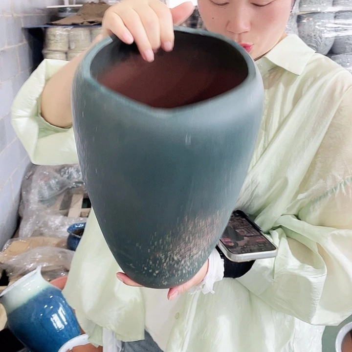 红陶瑕疵高31/17一个