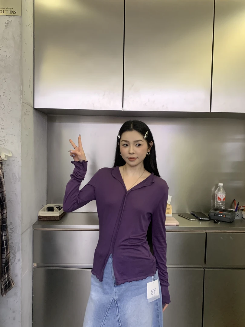 about ins（88132#福）显瘦收腰甜美薄款长袖上衣（衣长65）