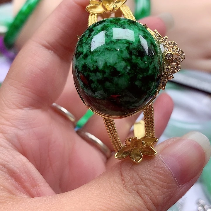 翡翠银S925镶嵌颈饰翡翠