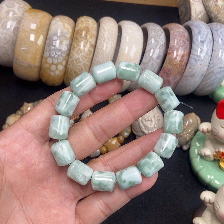 未镶嵌手链硅化珊瑚（珊瑚玉）