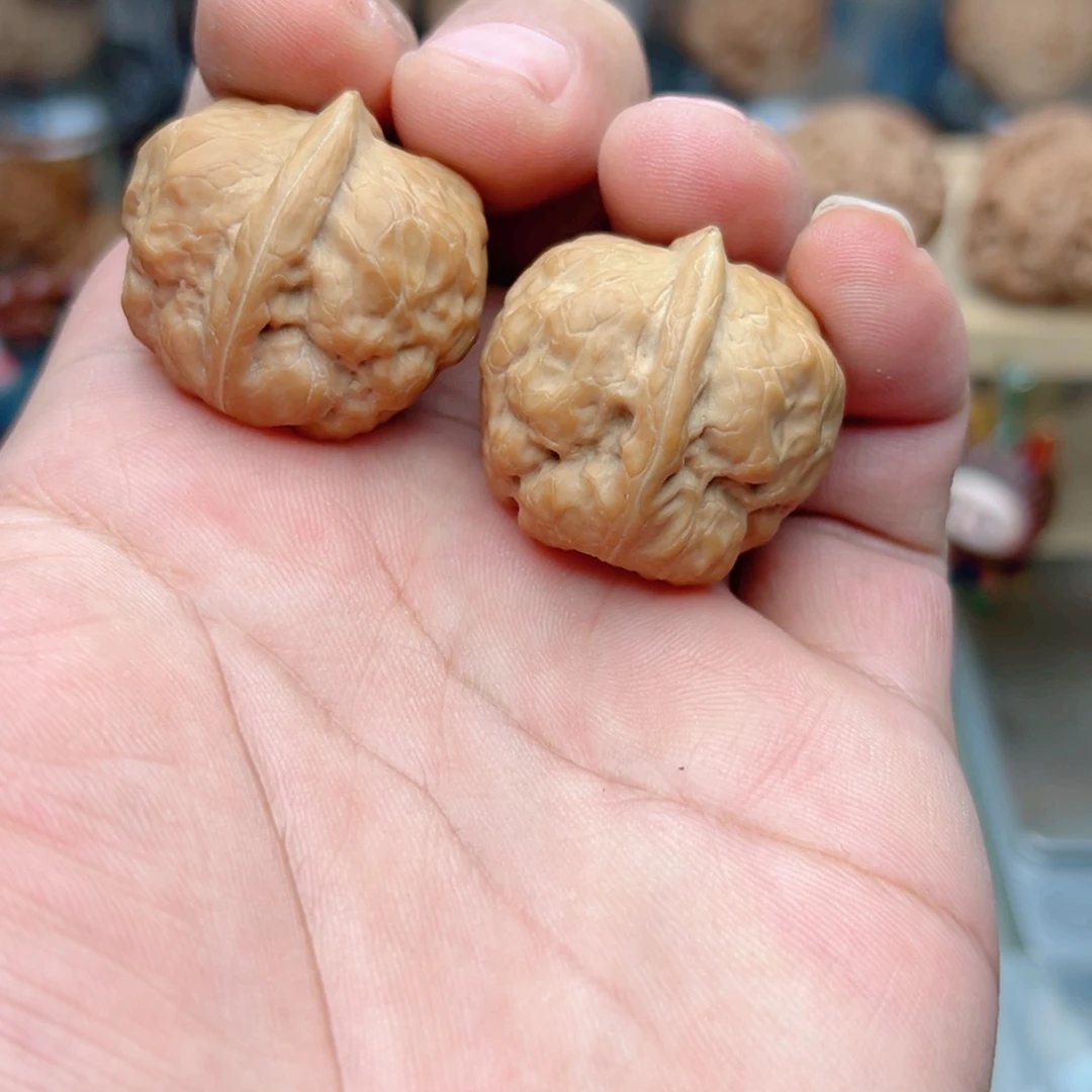 文玩核桃吊坠32+全品古蟾