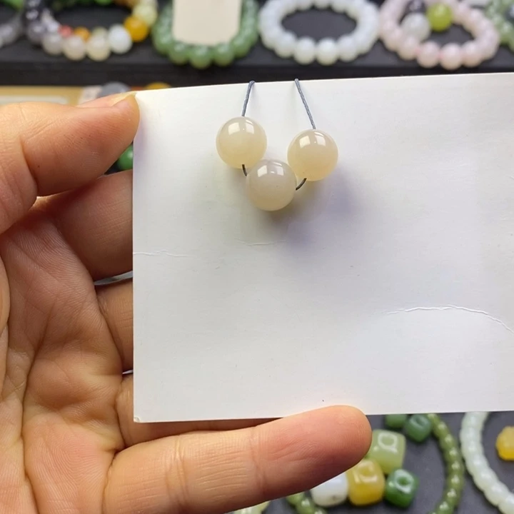 和田玉未镶嵌珠宝半成品藕粉卡10特价