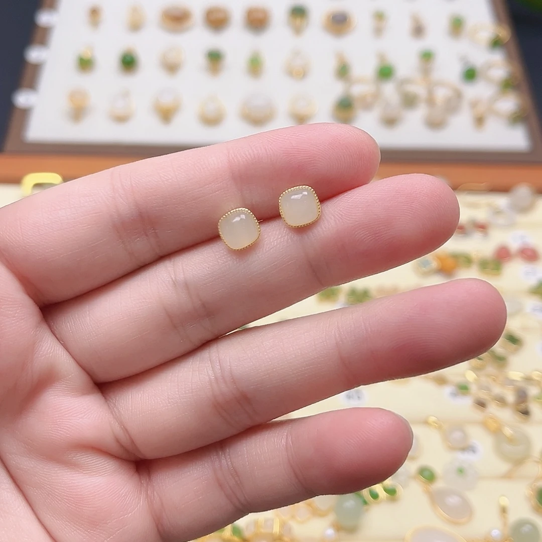 你***呢和田玉银S925镶嵌耳饰