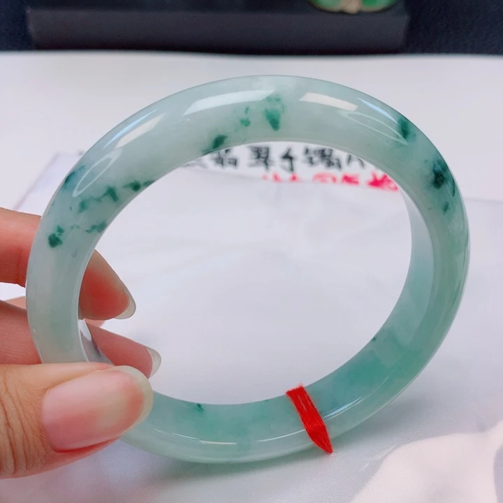 翡翠未镶嵌手镯63_64圈