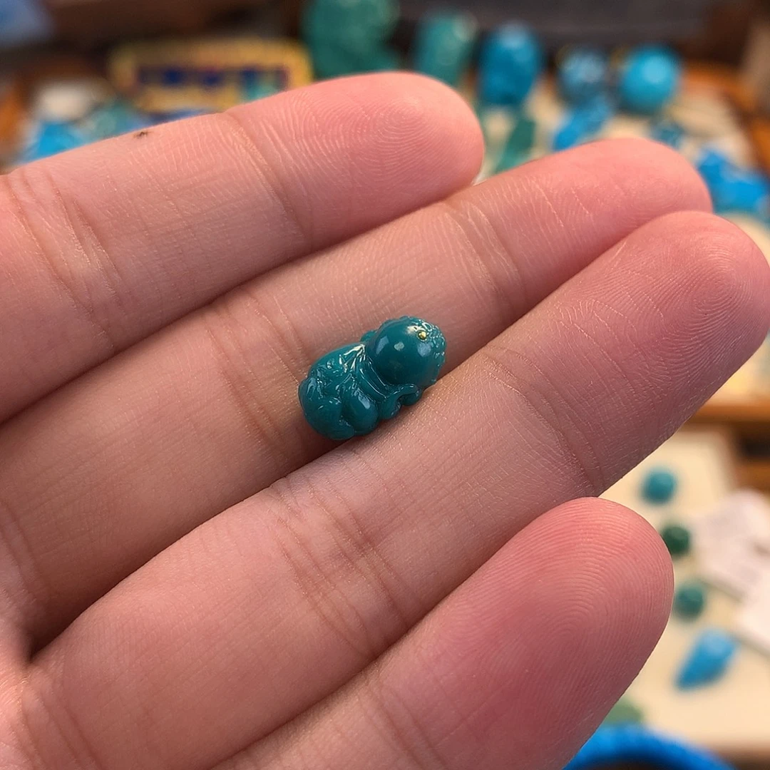 尔***·绿松石未镶嵌珠宝奇石