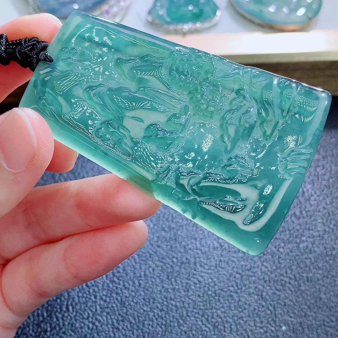 颈饰未镶嵌翡翠翡翠