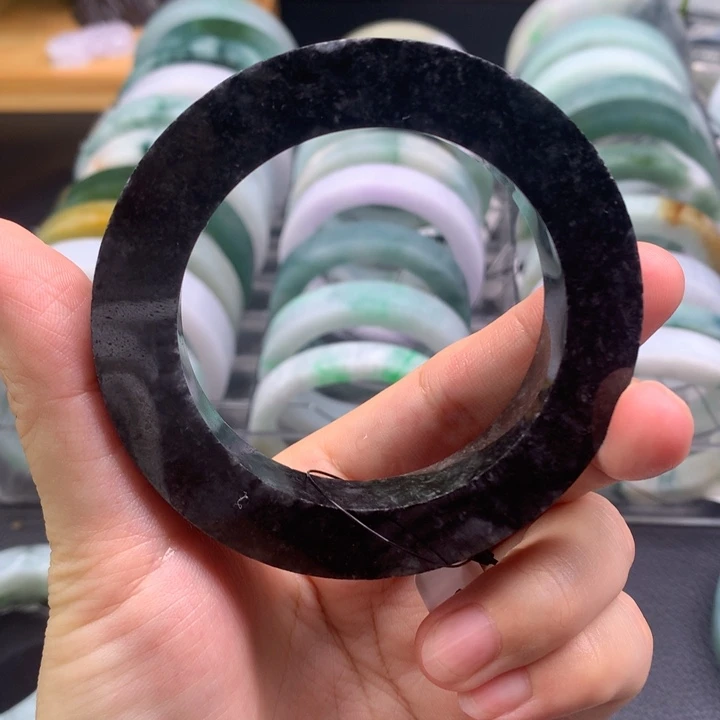 未镶嵌手镯定制翡翠手镯