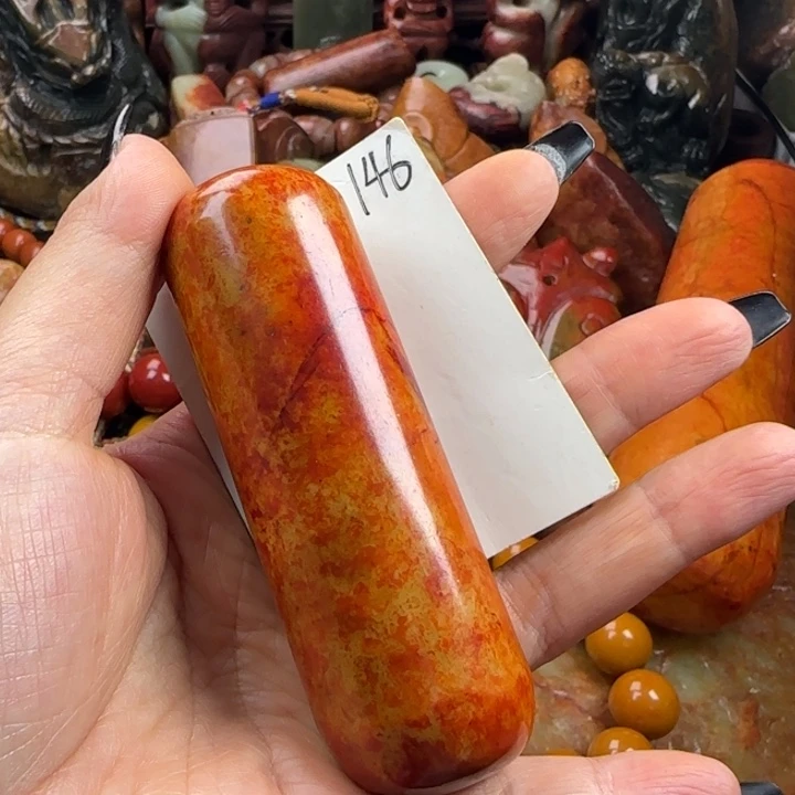 未镶嵌透闪石质玉珠宝奇石