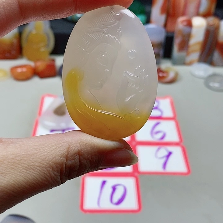 未镶嵌吊坠(不含链)玛瑙/玉髓?****?