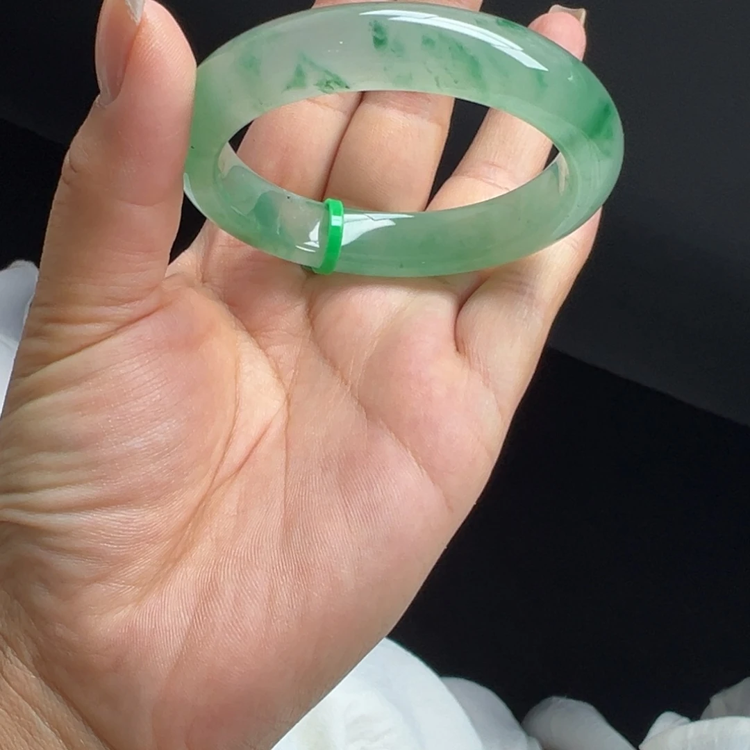 未镶嵌手镯石英质玉非洲翠53