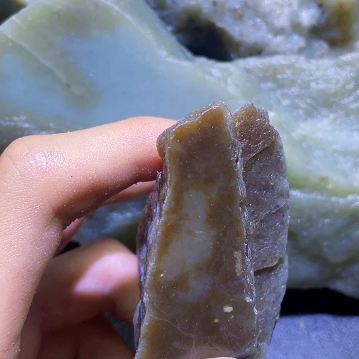 和田玉未镶嵌珠宝半成品