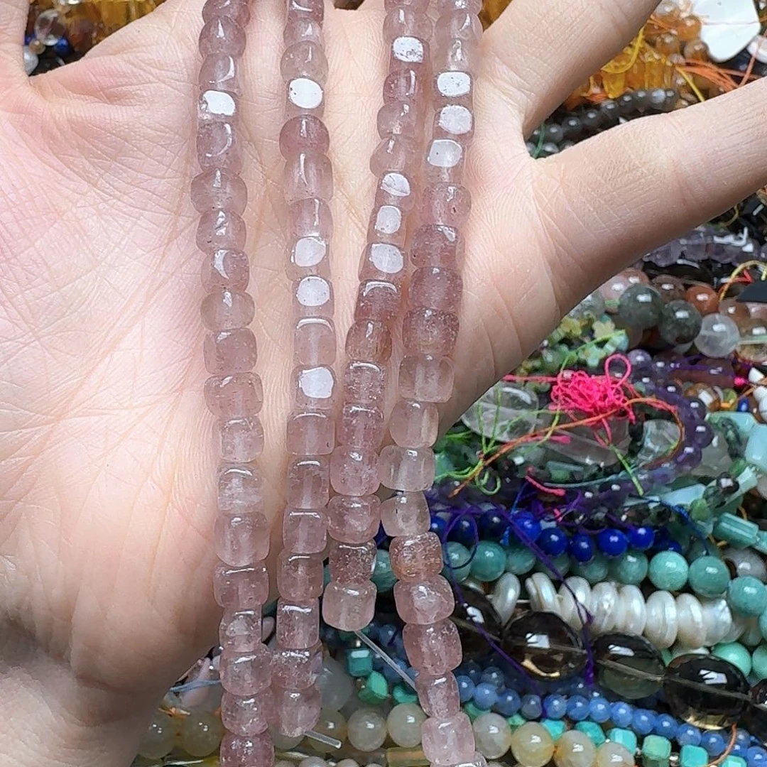 玛瑙/玉髓未镶嵌珠宝半成品一条6mm草莓晶方糖