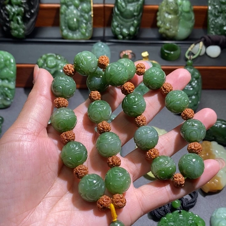 未镶嵌和田玉挂件