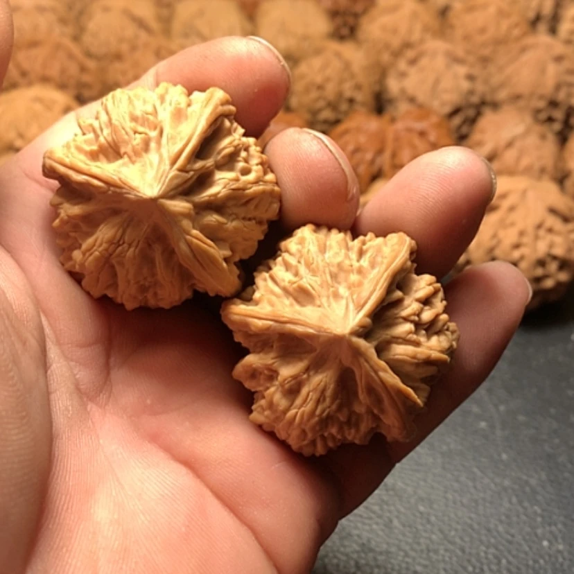 【闪购商品】吊坠文玩核桃七***.三棱