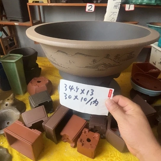 宜兴紫砂花盆一个