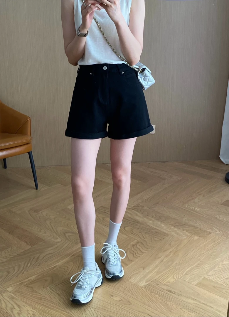 【裤长35-39】黑色夏季女士百搭翻边牛仔短裤简约纯色微弹力95893