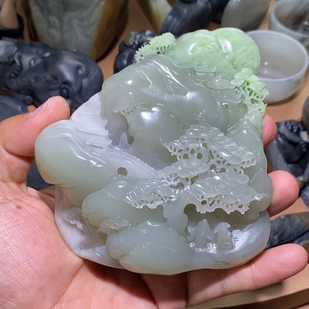 未镶嵌和田玉摆件