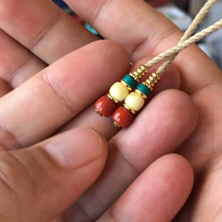 未镶嵌蜜蜡珠宝奇石