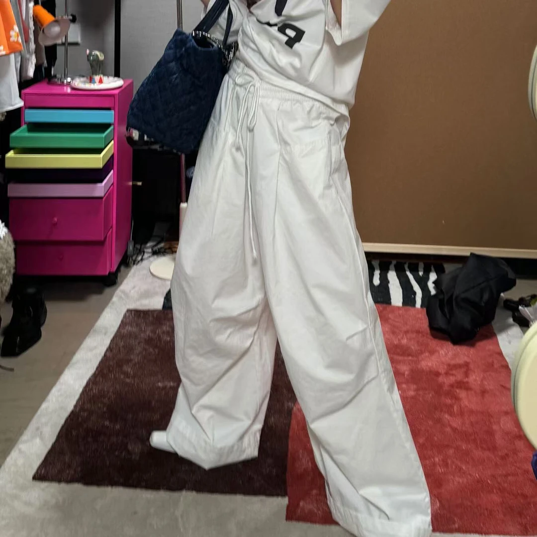 慵懒感抽绳设计休闲伞裤