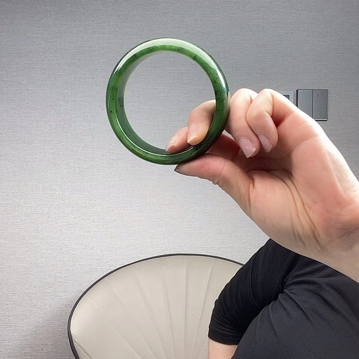 和田玉手镯未镶嵌冷**云