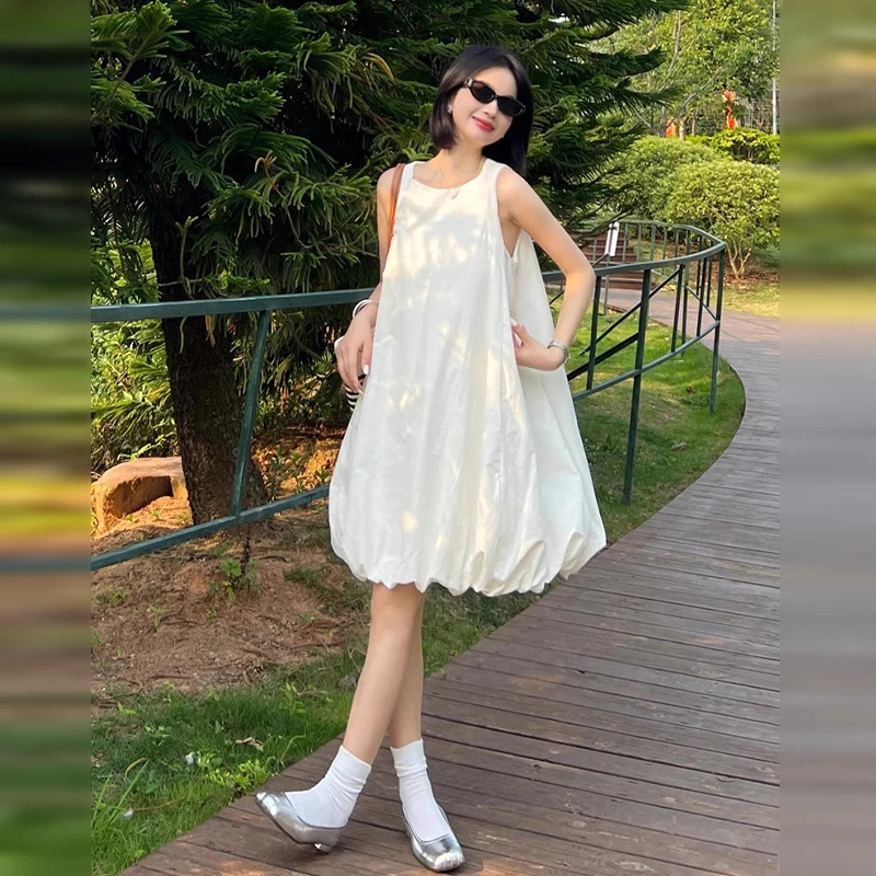 白色吊带花苞连衣裙子女2025夏季新款海边度假小个子无袖蓬蓬短裙