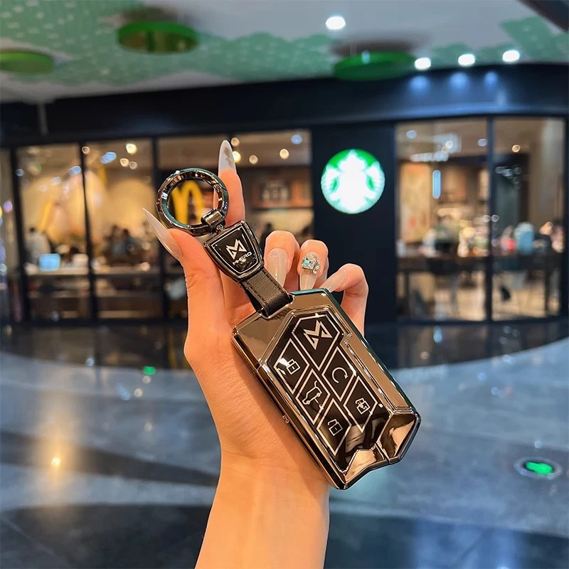 2024款猛士917车钥匙套金属猛士917越野纯电汽车遥控钥匙套包扣