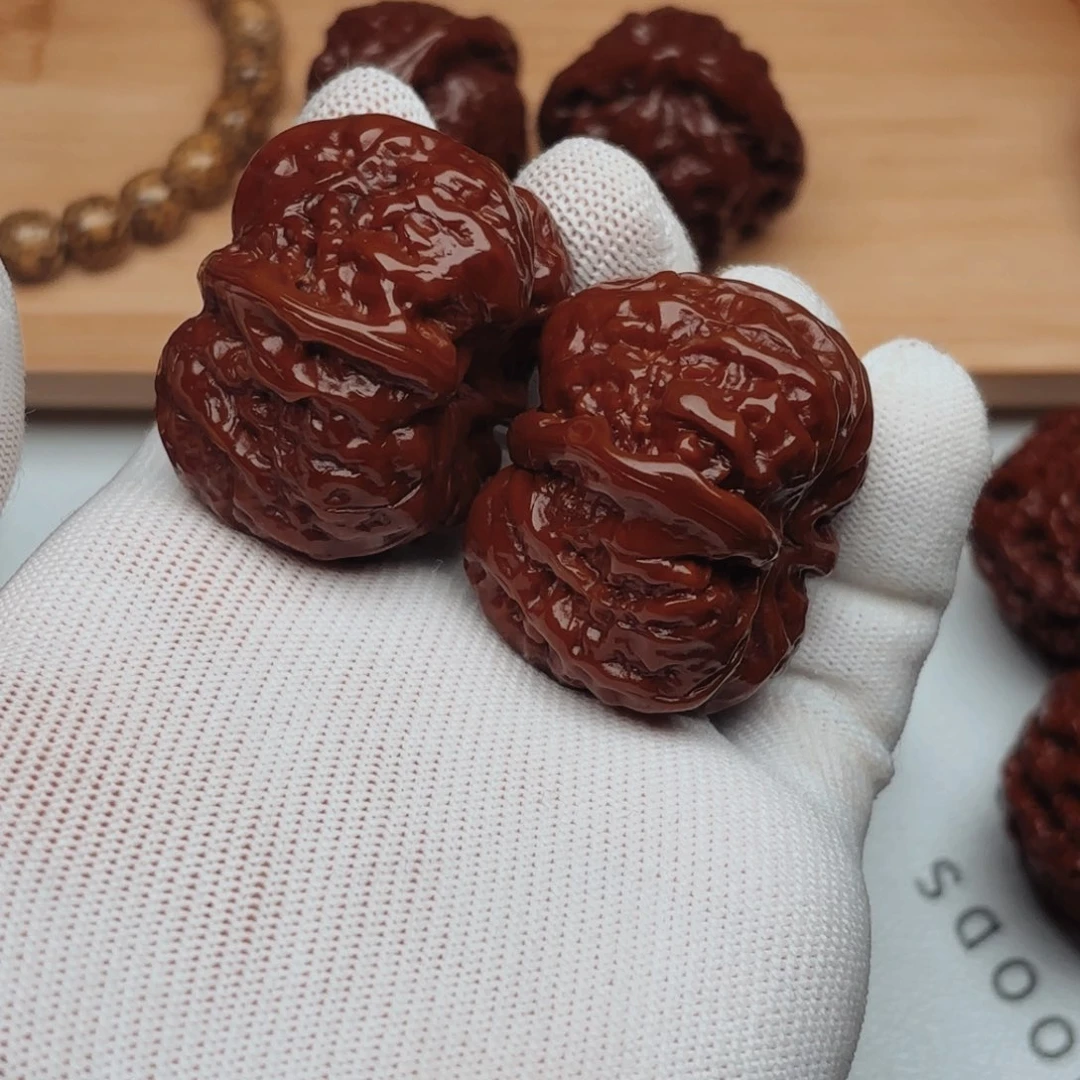 祝***.桃核吊坠蛤蟆头核桃